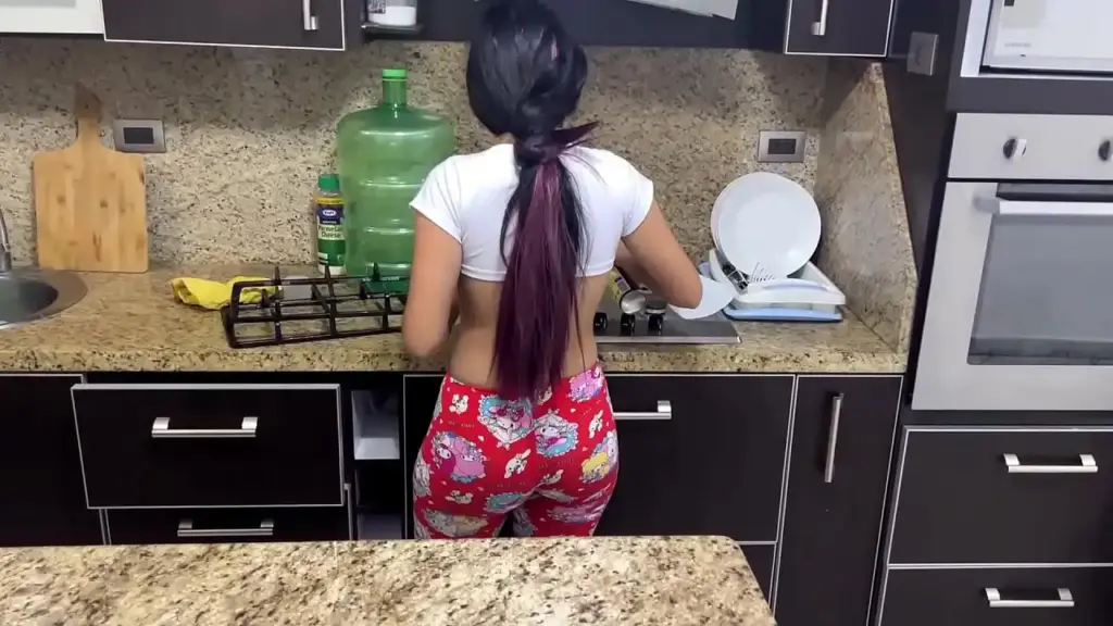deliciosa enteada de 18 anos