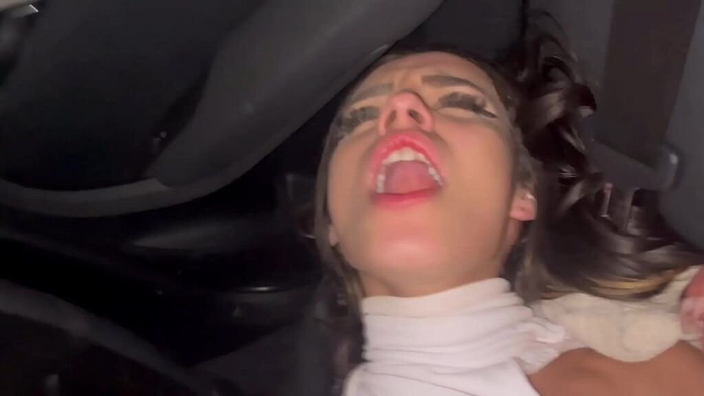 novinha magrinha porno