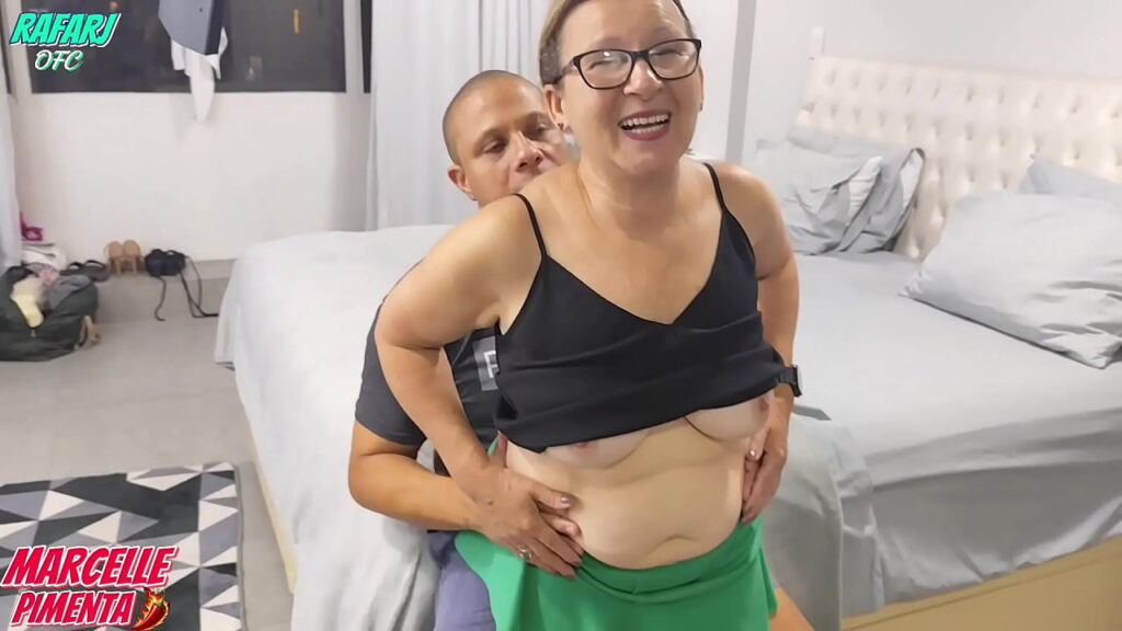 tia safada sexo